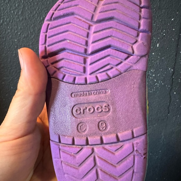 CROCS Purple and Blue Butterfly Kids Clogs - Picture 5 of 8